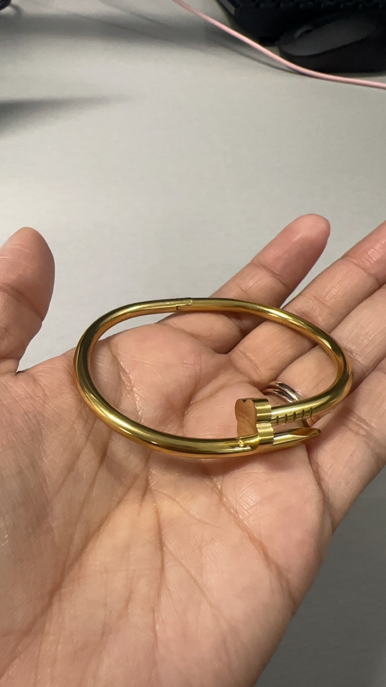 Clover nail bangle