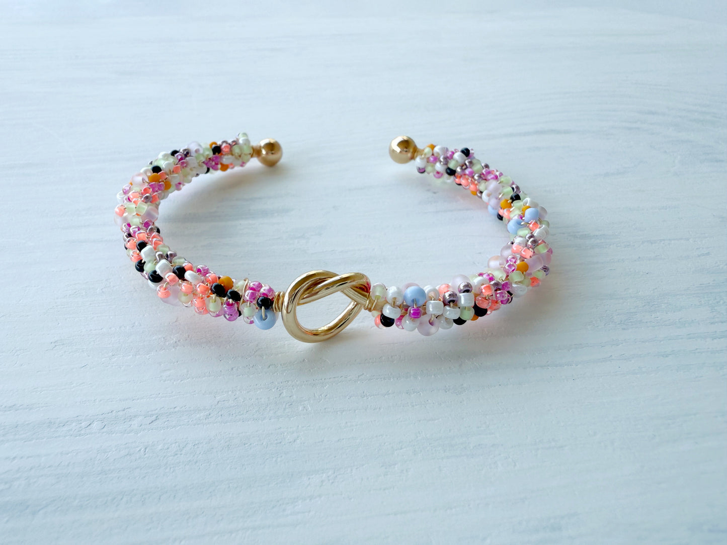 Beaded bangle ￼