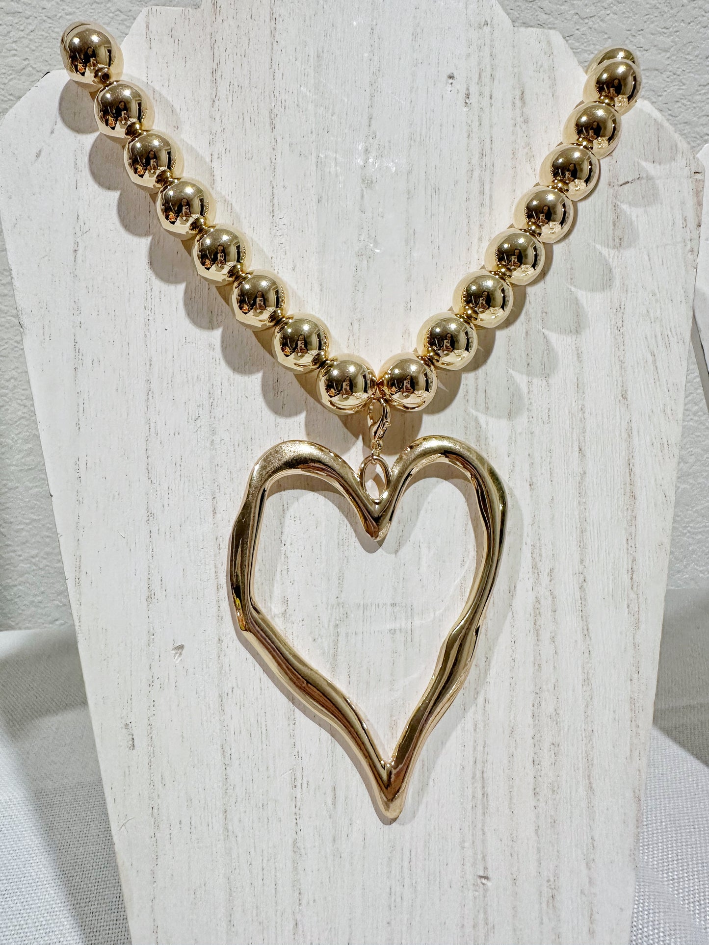 Chunky Beaded Heart Choker